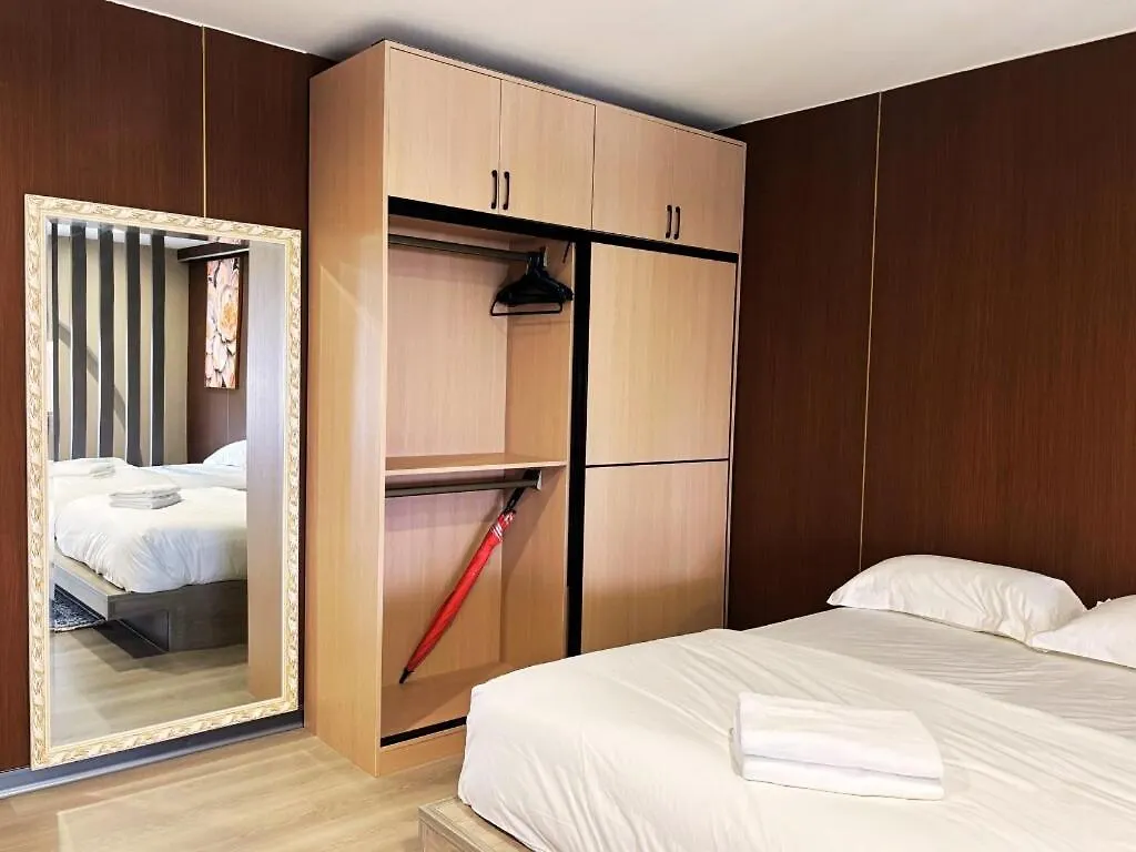 Stylish, Modern Room For 4, City View, Tusita Малакка 0*,
